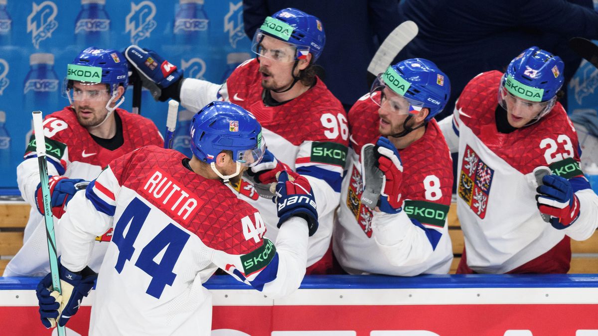 Český mistr světa podle švýcarského Blicku končí v NHL a míří do Ženevy